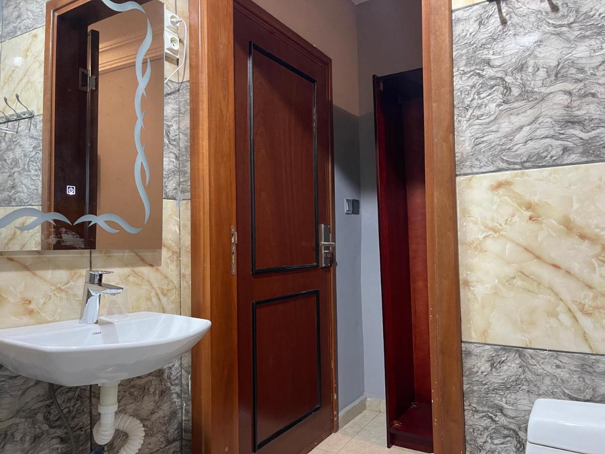 La Rochelle Hotel Yaoundé Esterno foto