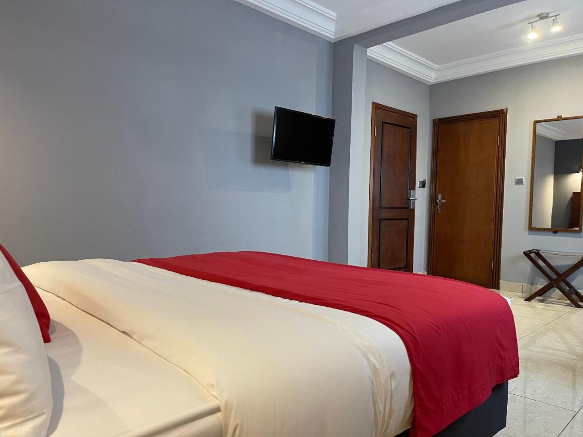 La Rochelle Hotel Yaoundé Esterno foto